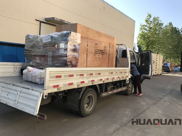 2018年5月2日一臺50kw發(fā)電機組和一臺300kw發(fā)電機組成功發(fā)往山東省濱州市