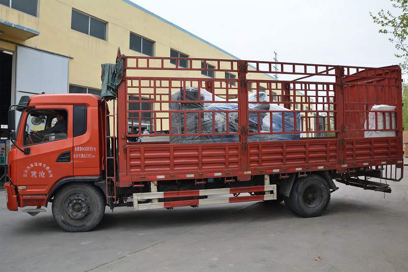 一臺250kw立柜四保護發電機組于3月26日從華全動力發往山東省